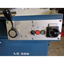 GDW LZ250 Drehmaschine / Drehbank